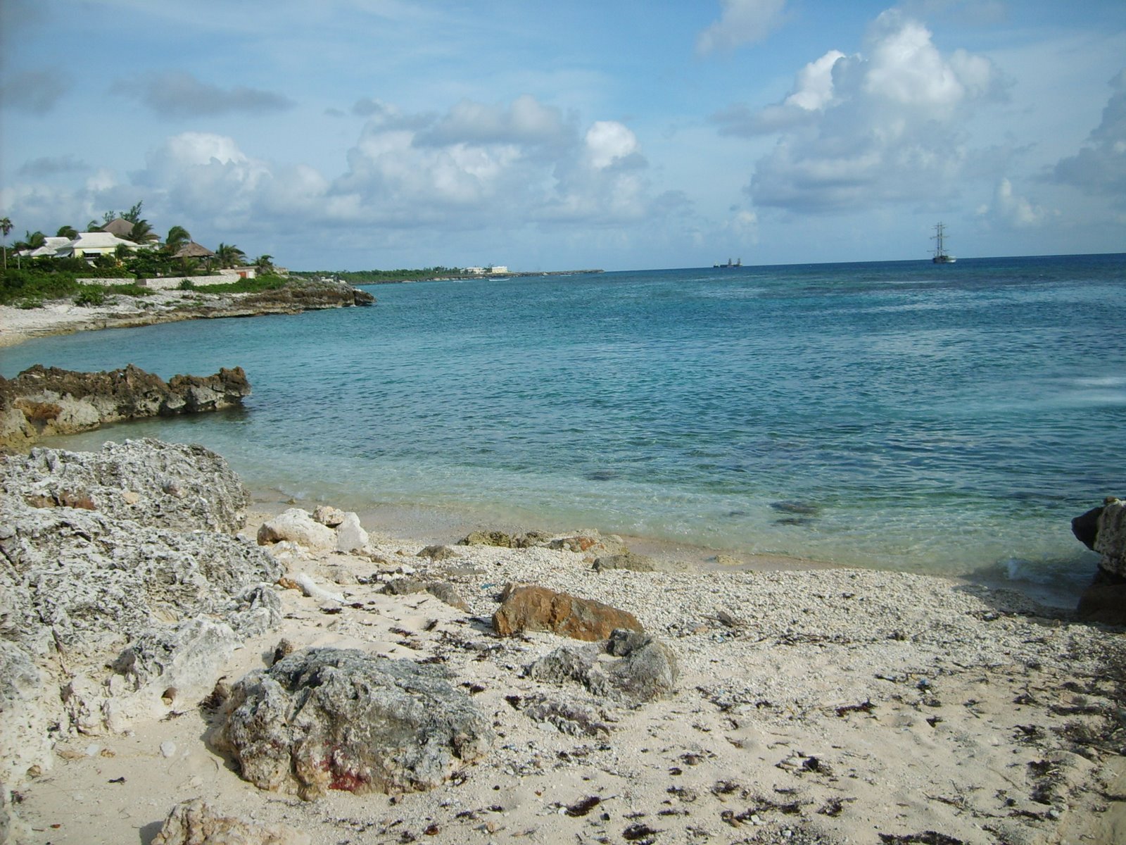 [Cayman+beach.JPG]