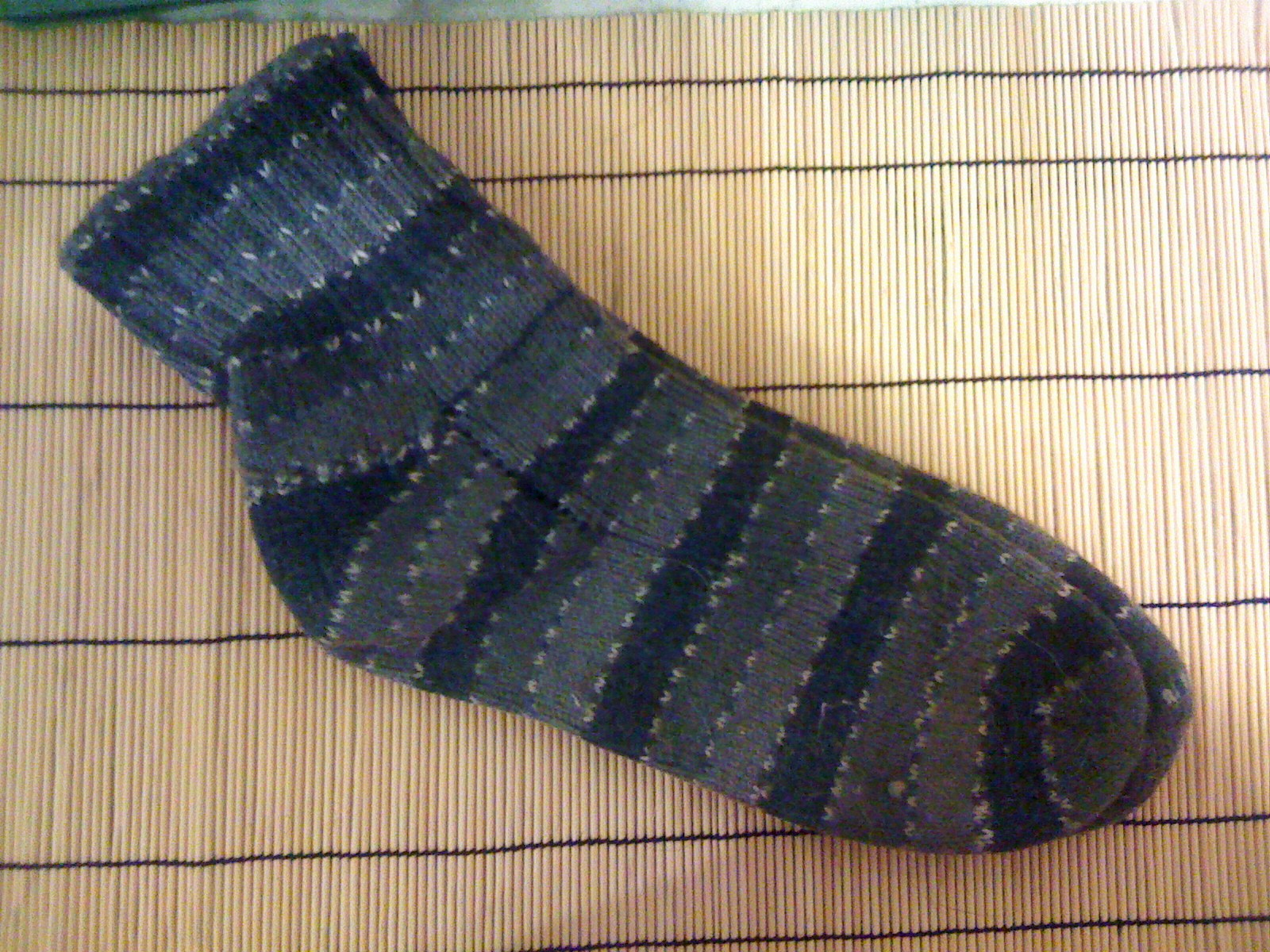 [socks+017.JPG]