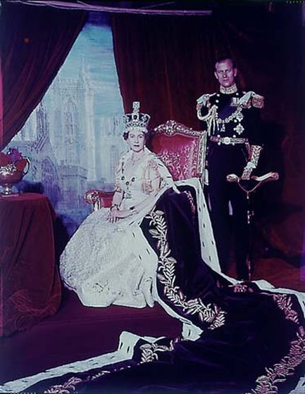 [Queen+Elizabeth.jpg]