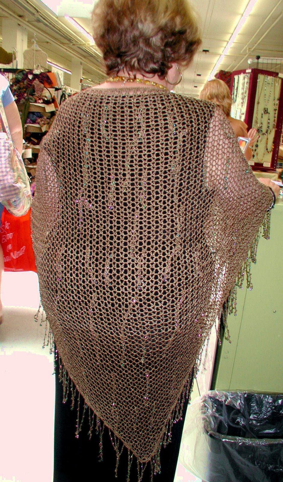 [beaded+shawl+zoom+in+for+closeup.jpg]