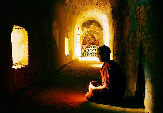 [monk+meditating+mandalay+myanmar+burma.jpg]