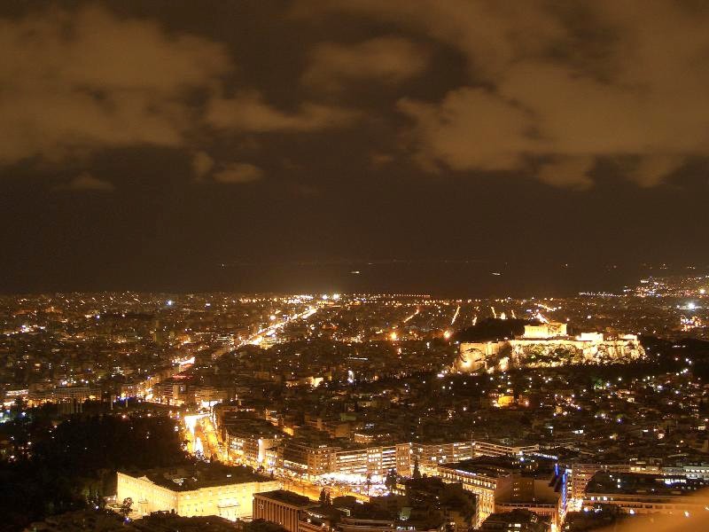 [18769-Athens-night-view1.jpg]