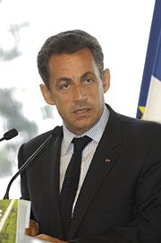 [180px-Nicolas_Sarkozy_MEDEF.jpg]