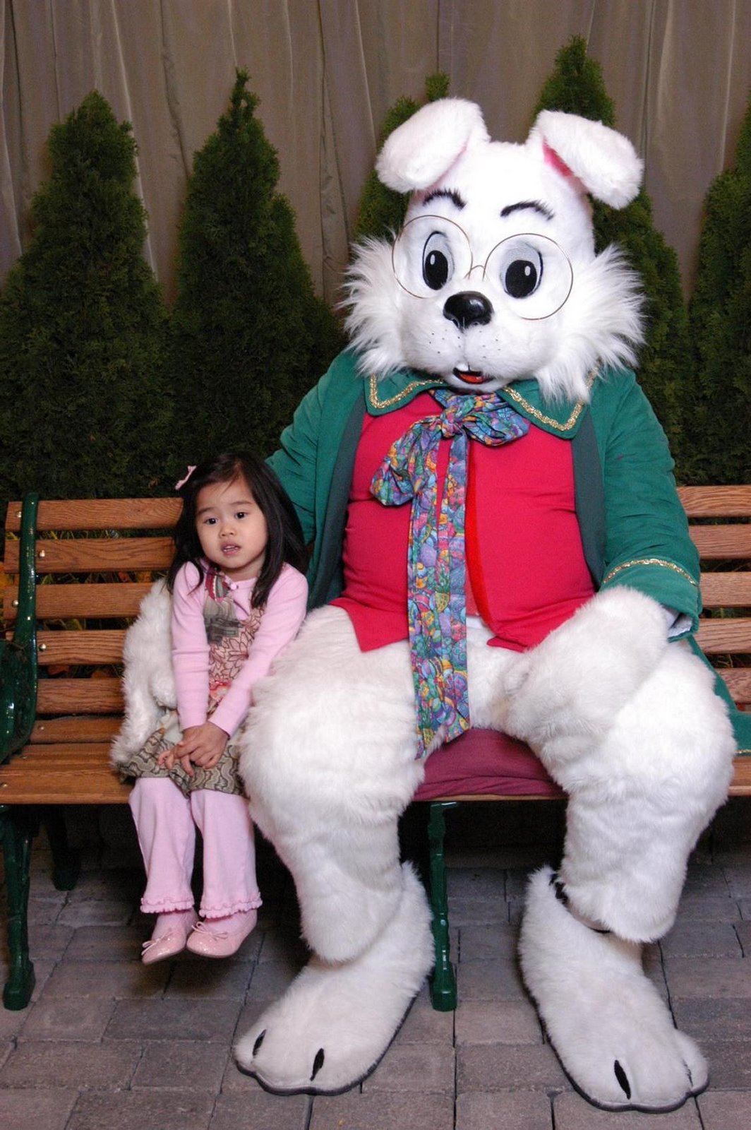 [2008+MARCH+Lily+with+Easter+Bunny+003.jpg]