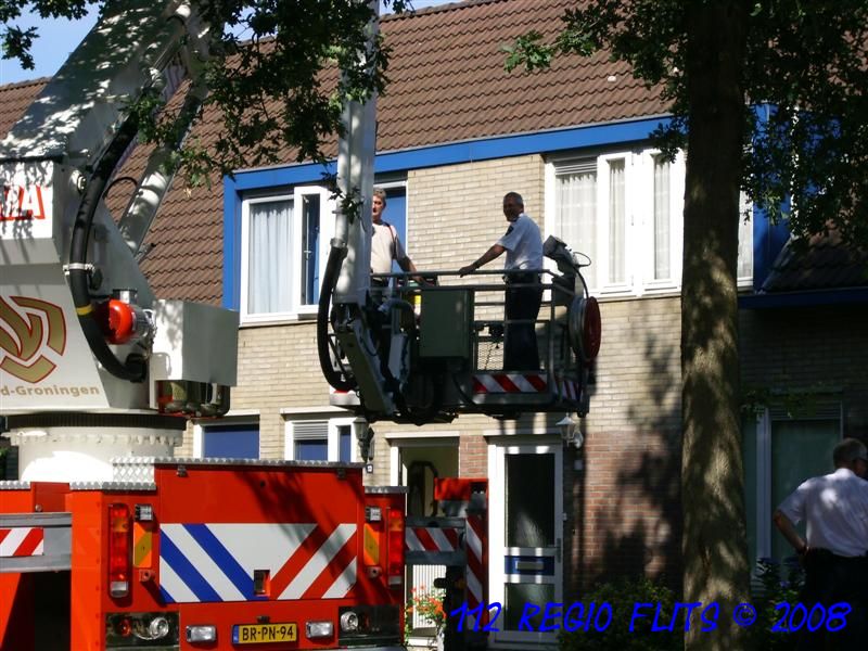 [Hoogwerker+Ass+Politie+Wielewaalhof+-+juli+2008+_002.JPG]