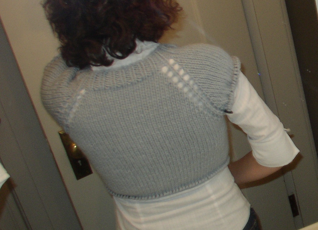 [Sue's+sweater+Thurs+back.jpg]