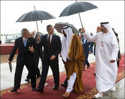 [Bush+in+UAE.jpg]