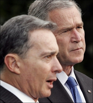 [Bush+&+Uribe,+5.2.07.jpg]