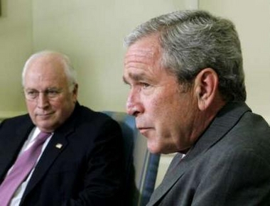 [Bush+&+Cheney,+6.14.07.jpg]