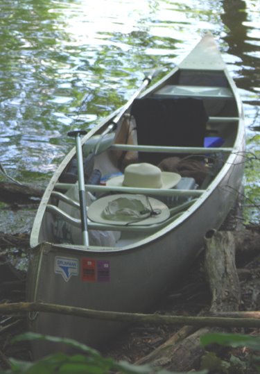 [canoe1.jpg]