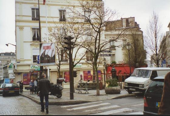 [Rue_de_Passy-Paris.jpg]