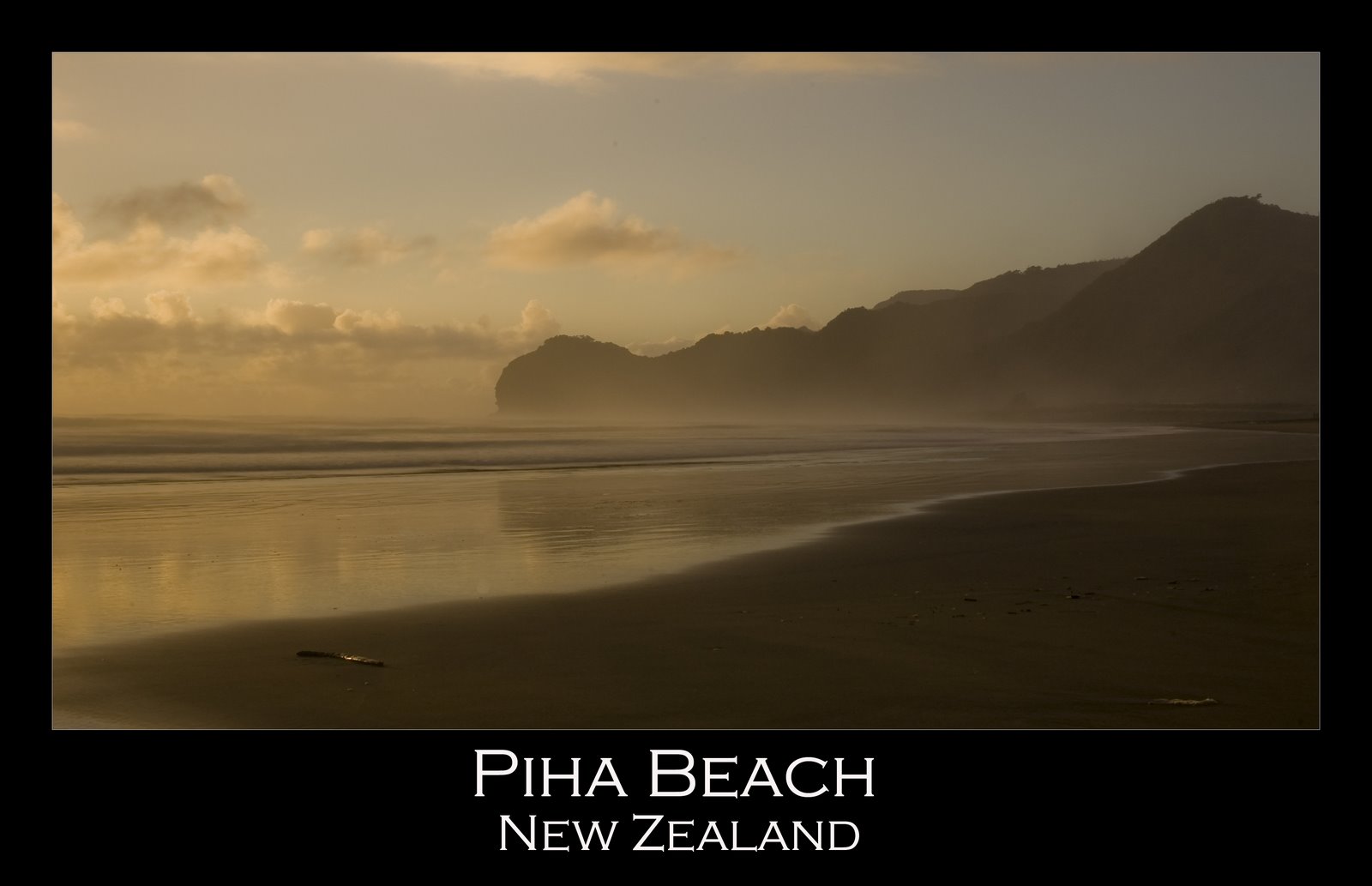 [Piha+Beach+-+Framed.jpg]