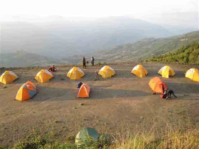[sunrise+over+camp+day+3(Small).jpg]