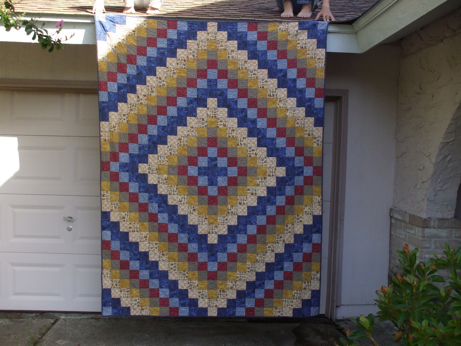 [Jeffrey's+quilt+and+month+quilt+003.jpg]