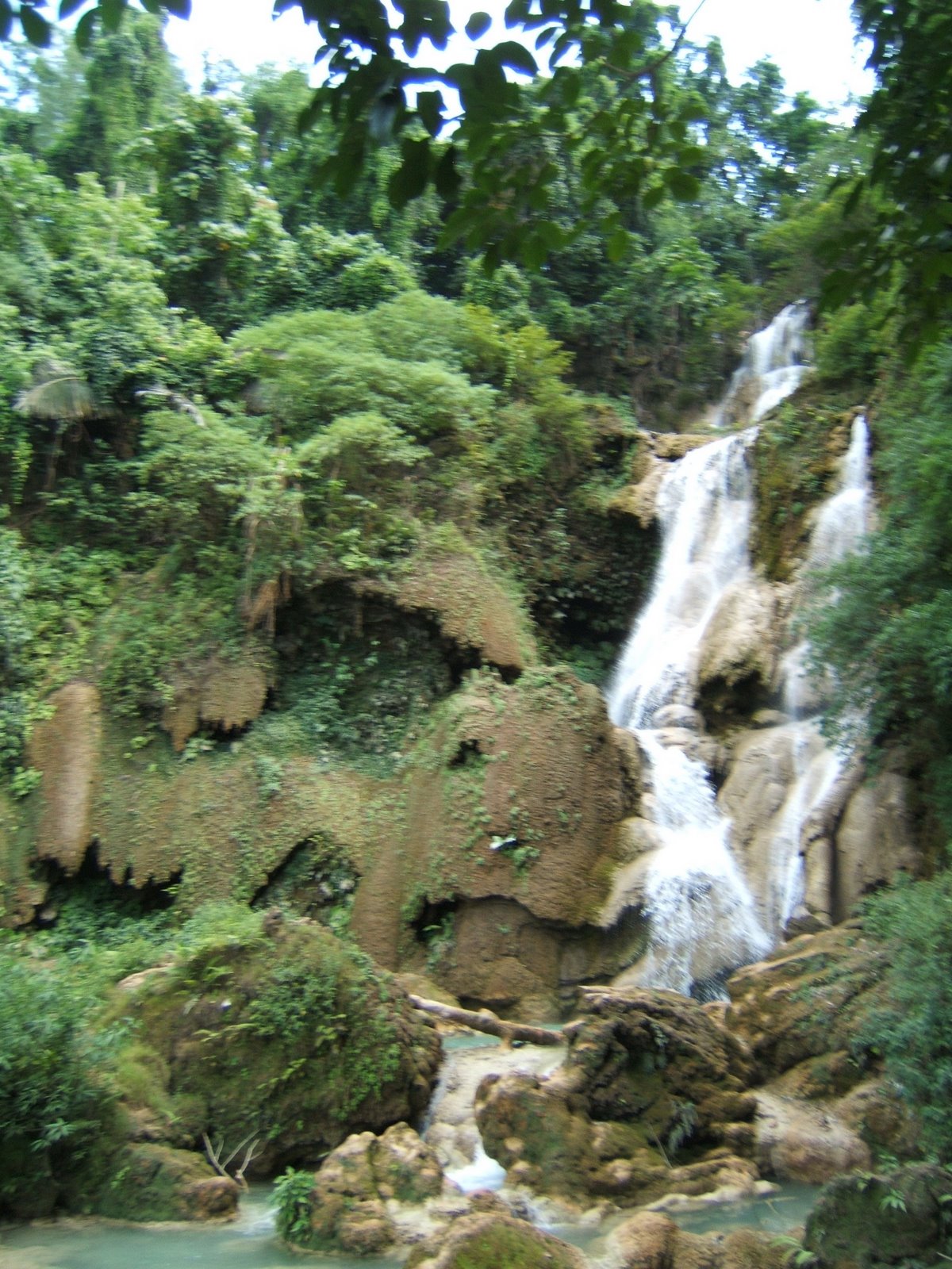 [Luang+Prabang--+Tad+Se+Waterfall+3.JPG]