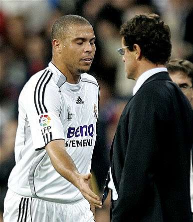 [Ronaldo+y+Capello+-+AP.jpg]