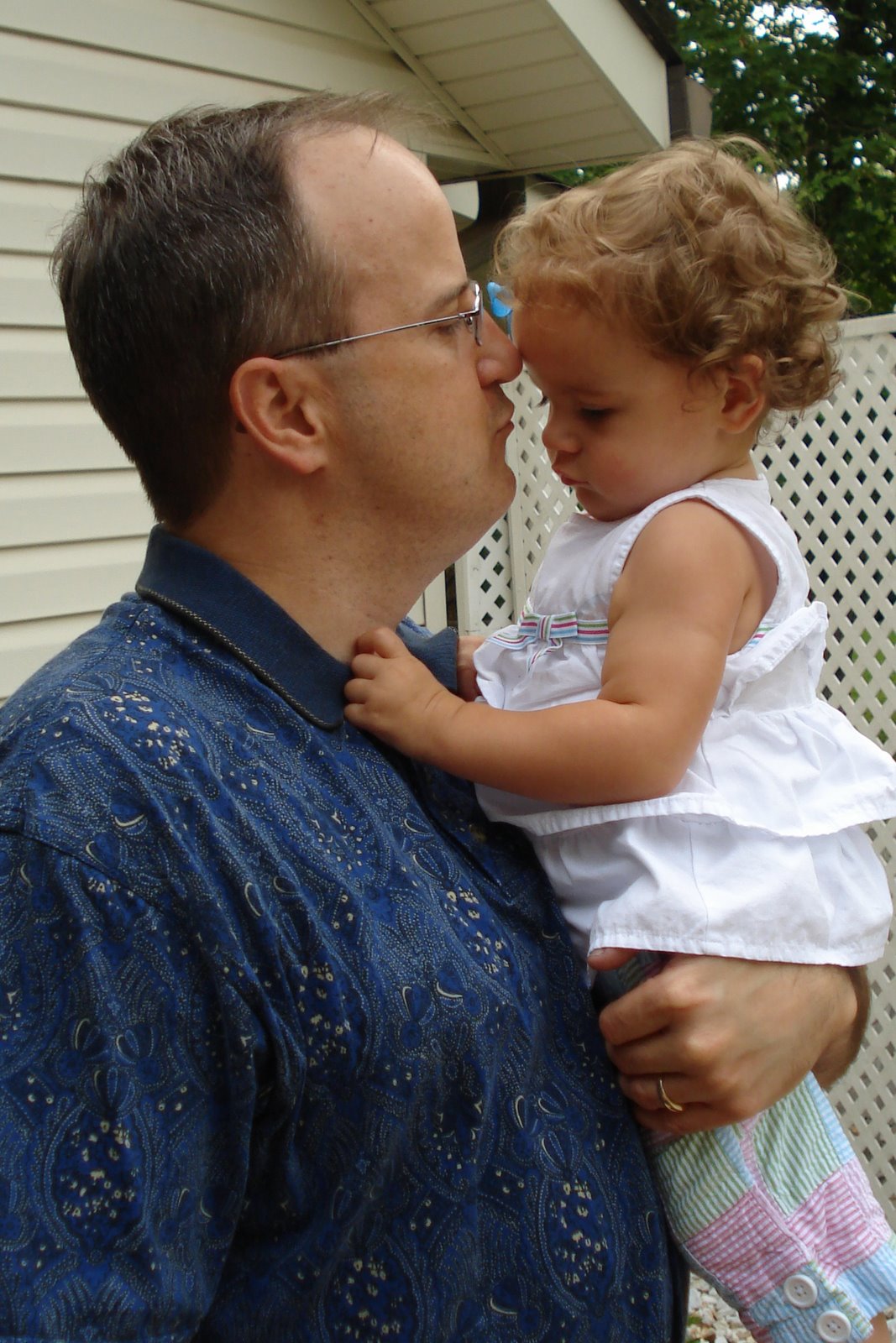 [kisses+from+dad.jpg]