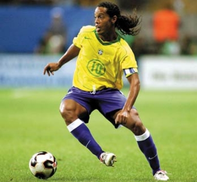 [Ronaldinho2.jpg]