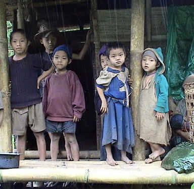 [Children+hiding+in+field+house+after+fleeing+Burma+Army+attacks.jpg]