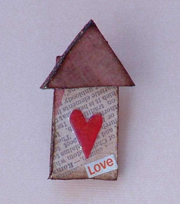[pin+-+house+with+heart+love.JPG]