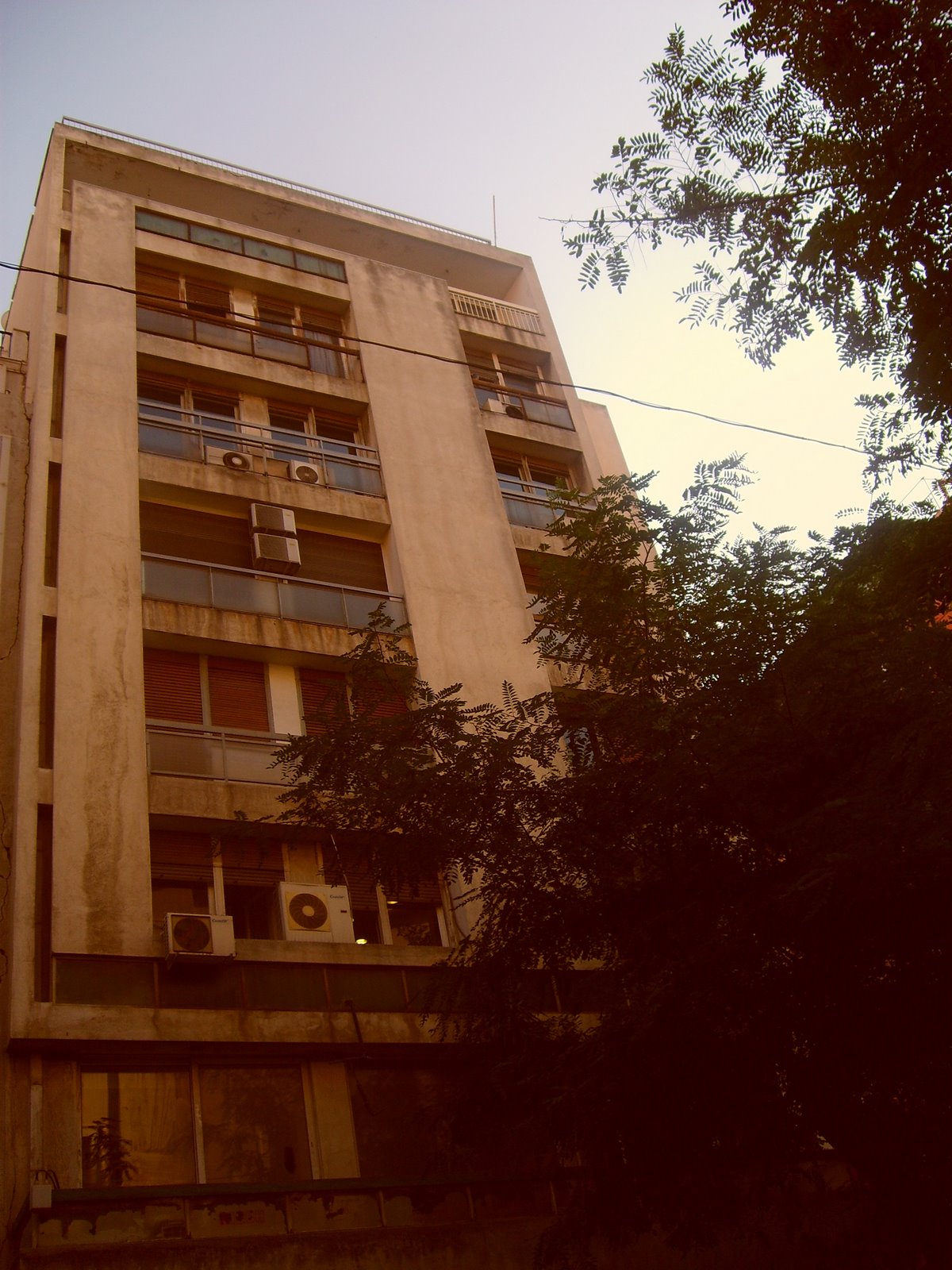 [Athens+exarheia+building.jpg]