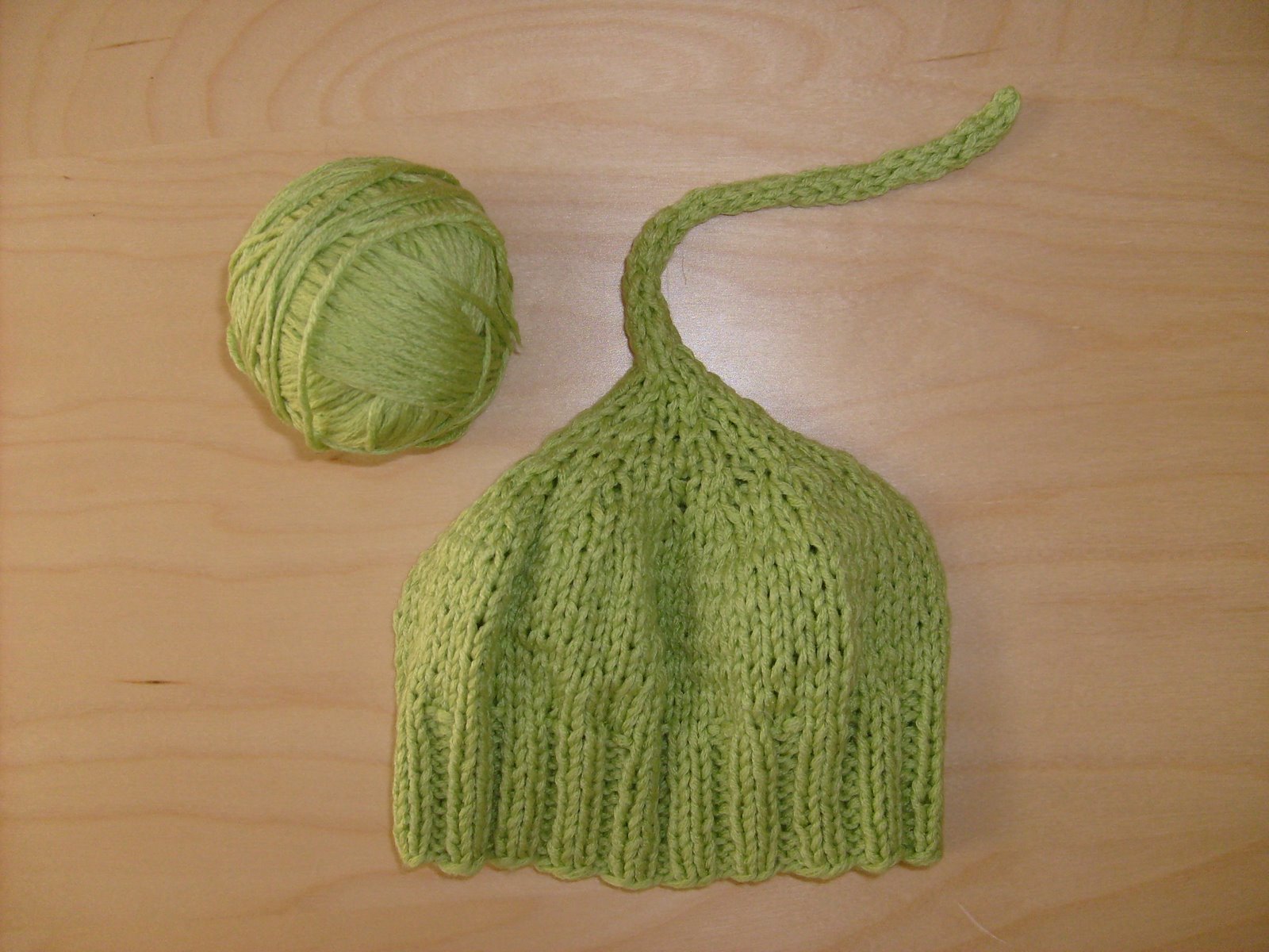 [new+knitting+2+june+08+003.jpg]