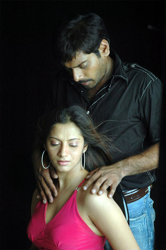 [Tamili_Movie_Pandhayam_Photo_(5).jpg]
