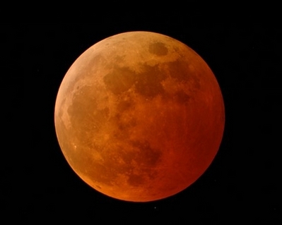 [lunar_eclipse.jpg]