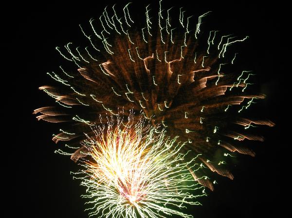 [rachel's+fireworks+1.jpg]