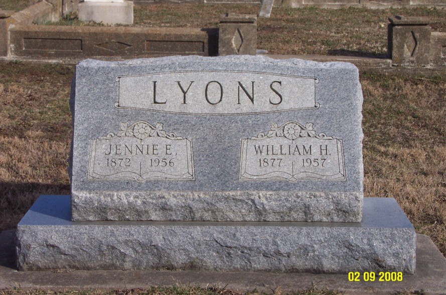 [William+H+and+Jennie+E+Lyons+at+Baldwin+Cemetery.jpg]