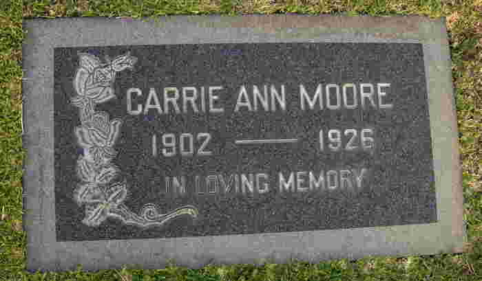 [Carrie+Ann+(Woodside)+Moore+at+LaVerne+Cemetery,+CA.jpg]