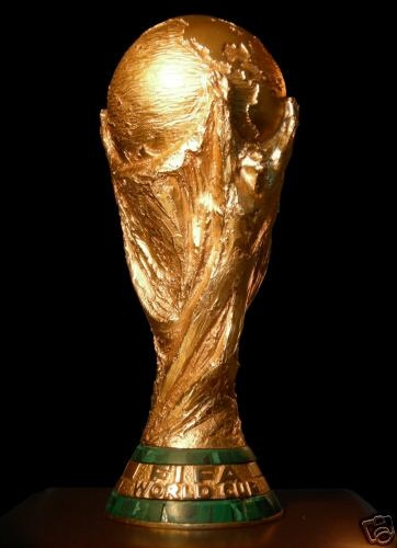 [World+Cup+Trophy.jpg]