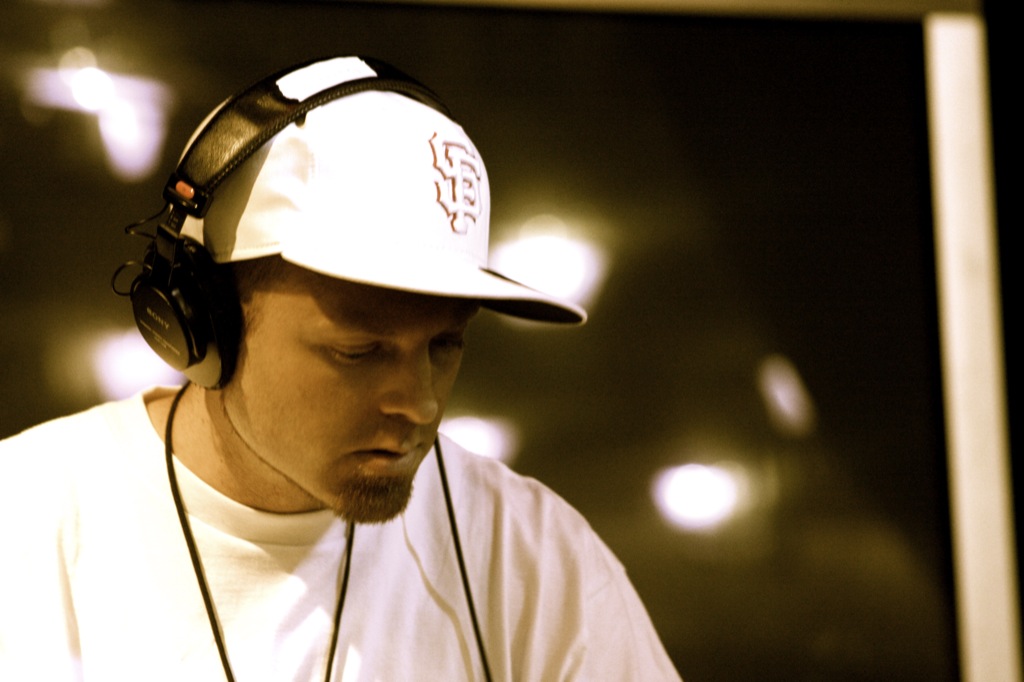 [DJ+Shadow.jpg]