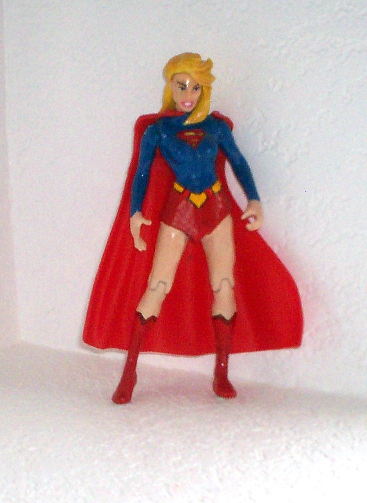 [Supergirl+Custom.jpg]