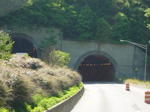 [I40+Tunnel.jpg]