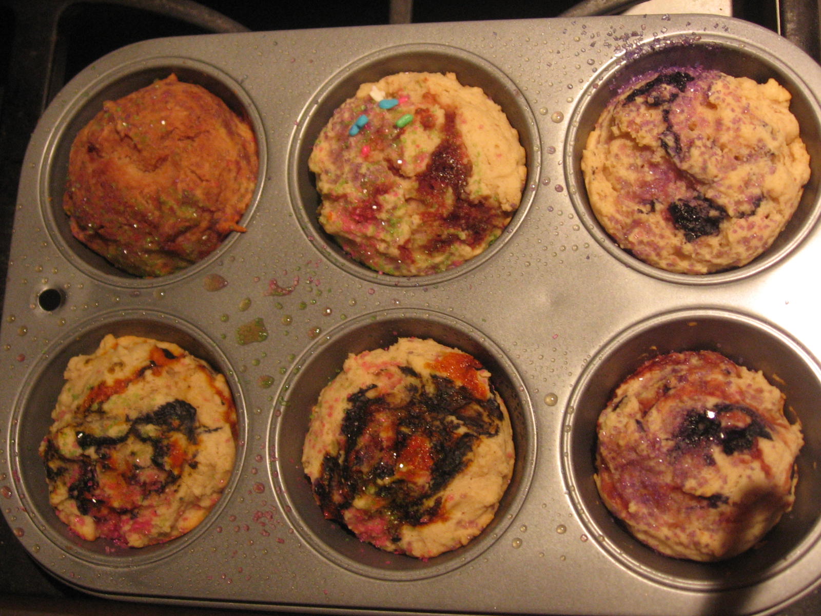 [food+coloring+muffins+3.jpg]
