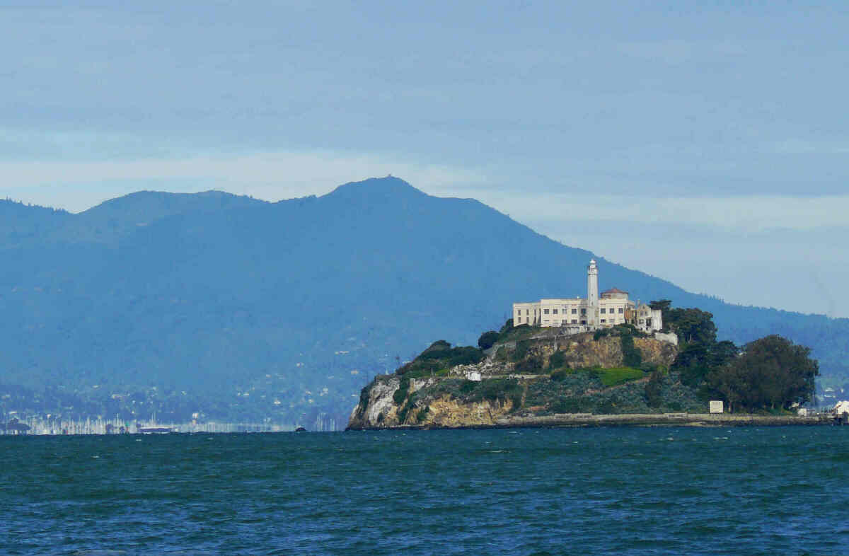 [2+mt+tam+towering+over+alcatraz.jpg]