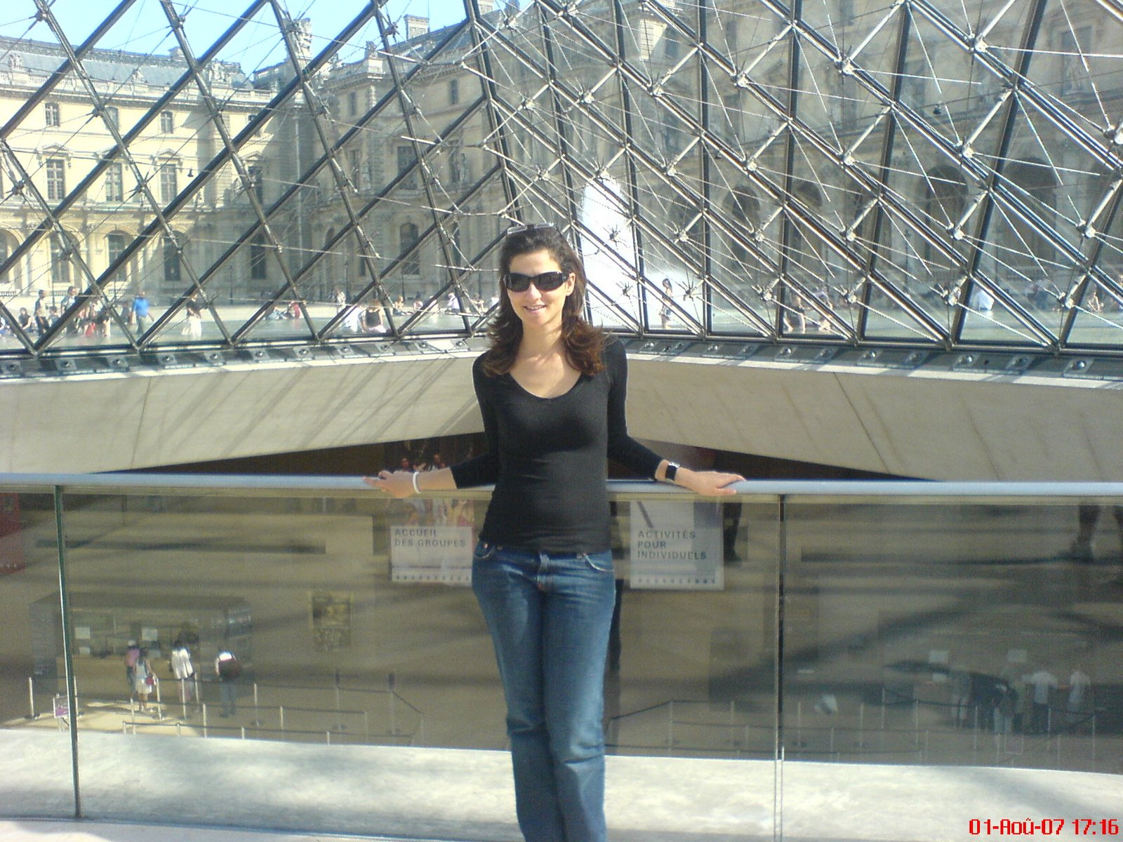 [Louvre+9.jpg]