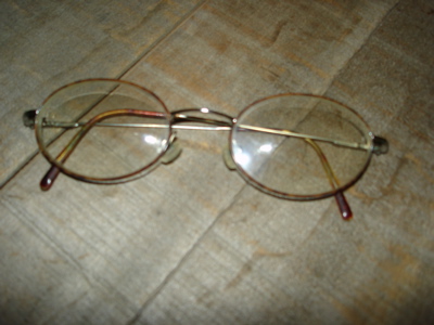 [glasses.jpg]