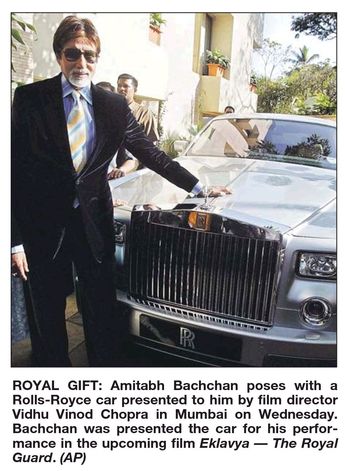 [Amitabh_Bachchan_Rolls-royce.jpg]