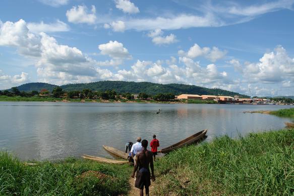 [000002CentralAfricanRepublicUbangi_river_near_Bangui.jpg]