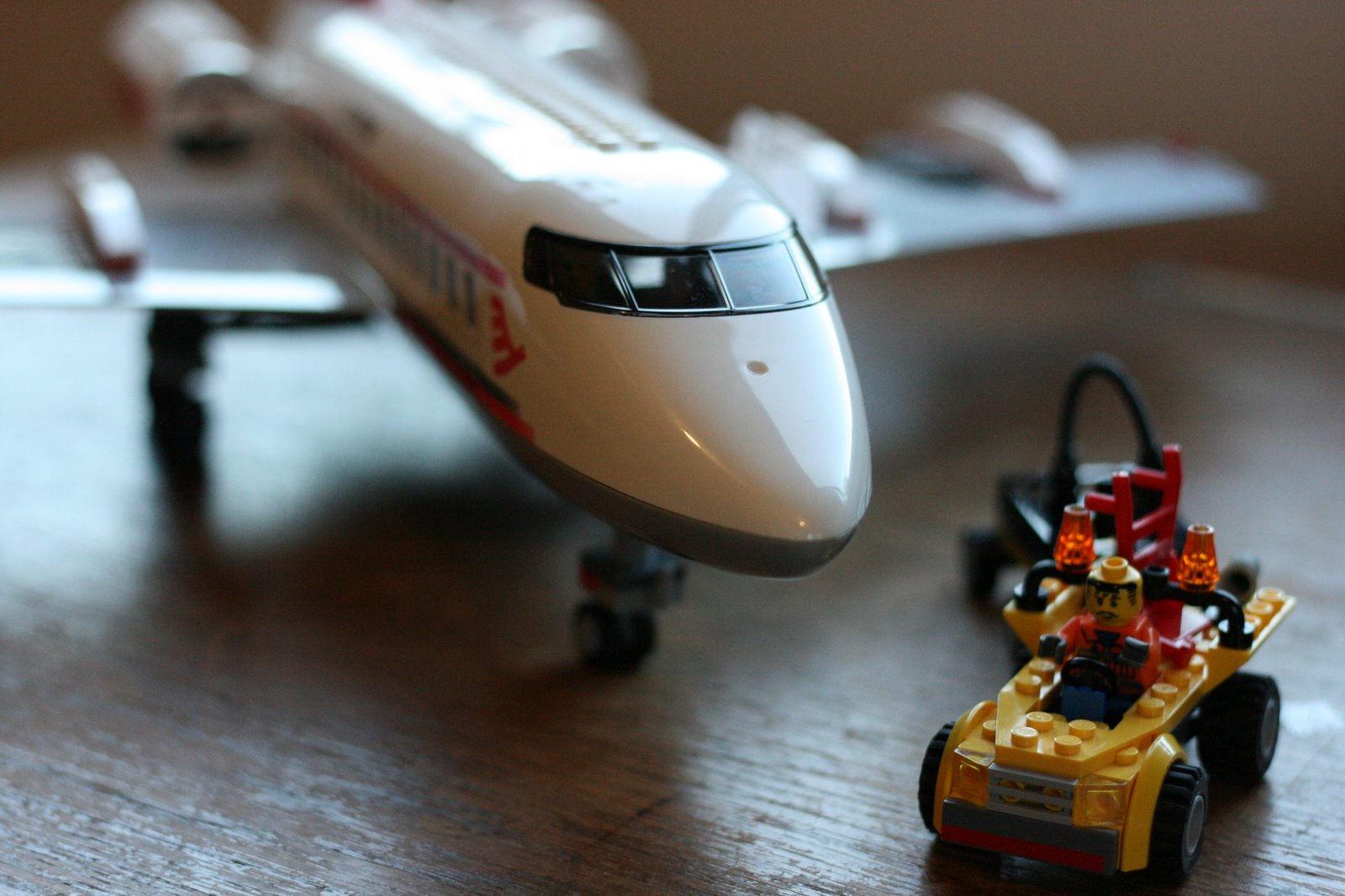 [Lego+airport_002.JPG]