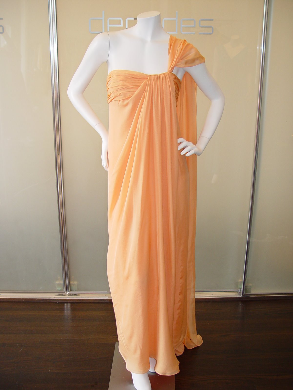 [CAROLYN+ROEHM+EARLY+90S+APRICOT+CHIFFON+ONE+SHOULDER+GOWN+WITH+GRECIAN+DRAPED+DETAIL+NARROW+SIZE+4.JPG.JPG]