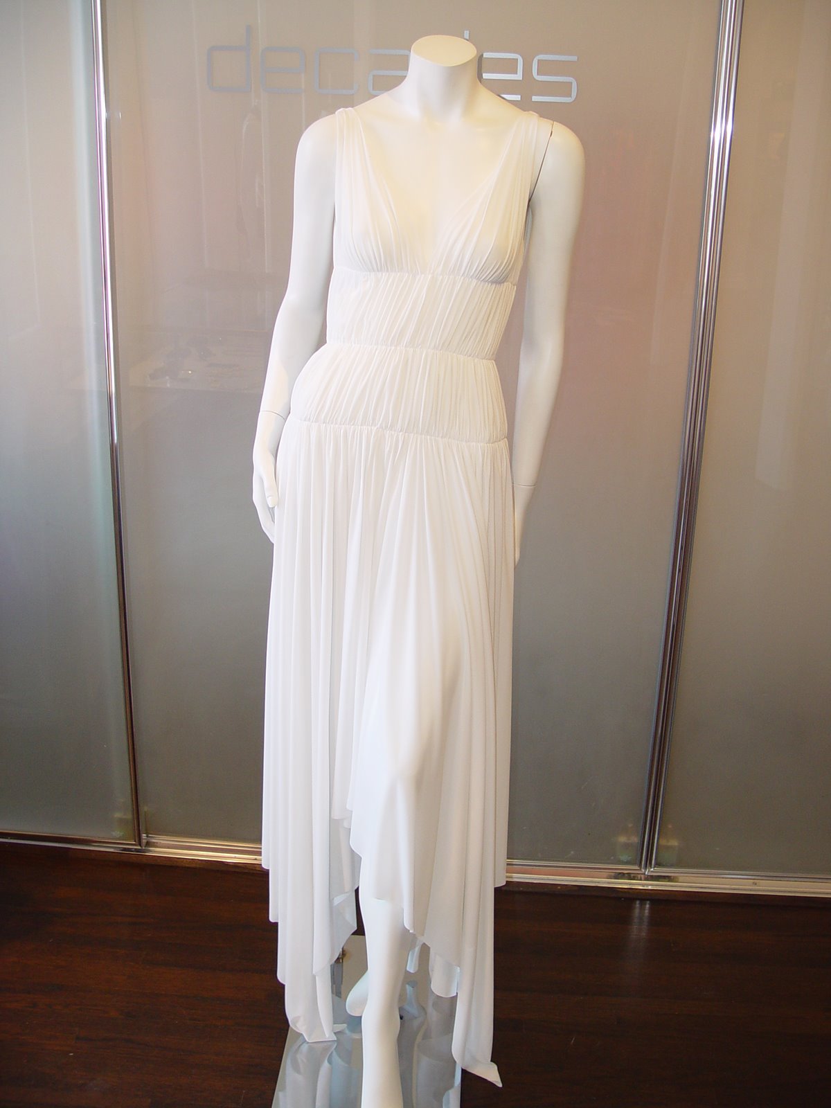 [NORMA+KAMALI+WHITE+JERSEY+EMPIRE+WAIST+RUCHED+WHITE+GOWN+WITH+ASSYMETRIC+HEM+C+80S+LABEL+MISSING.JPG+(1).JPG]