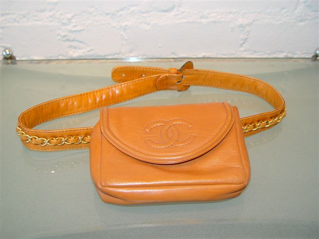 [Chanel+Tan+Leather+Waist+Pouch+with+CC+Logo,+c.+1980s.JPG]