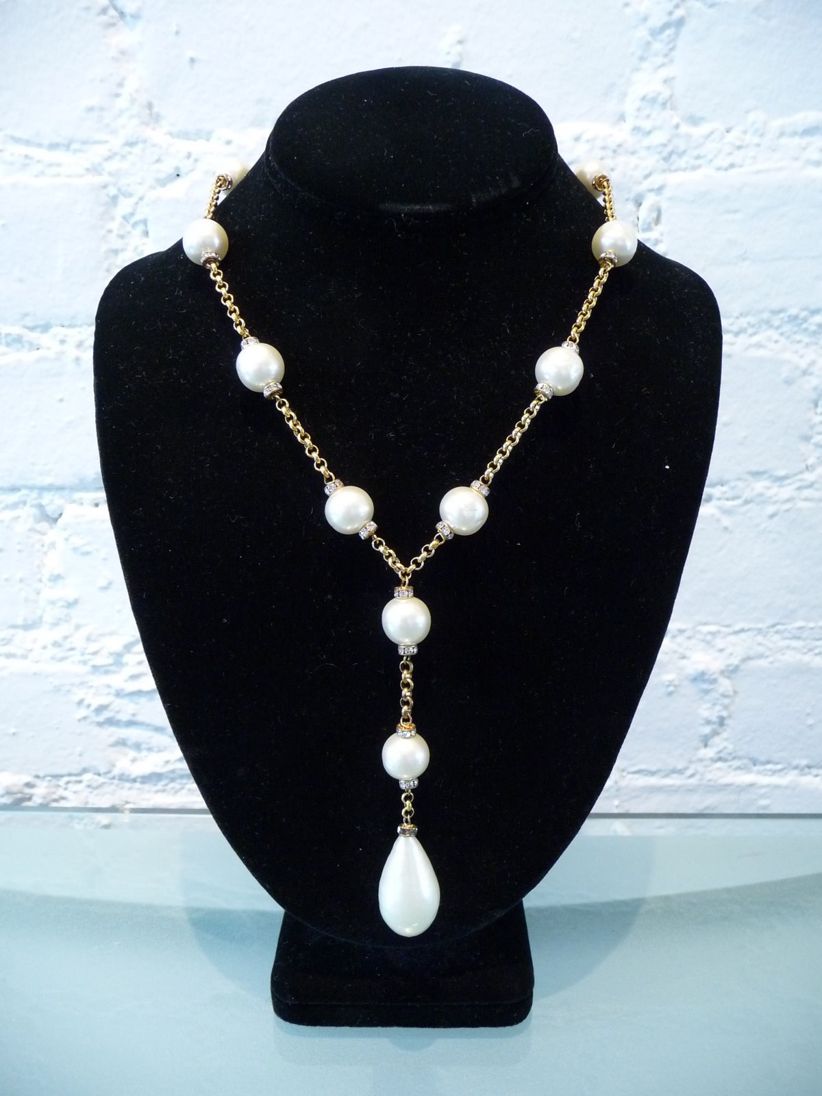 [CHANEL+PEARLS+WITH+CRYSTAL+TRIM+AND+LARGE+DROP+28+INCH+CHAIN+WITH+4+INCH+DROP.JPG+(1).JPG]