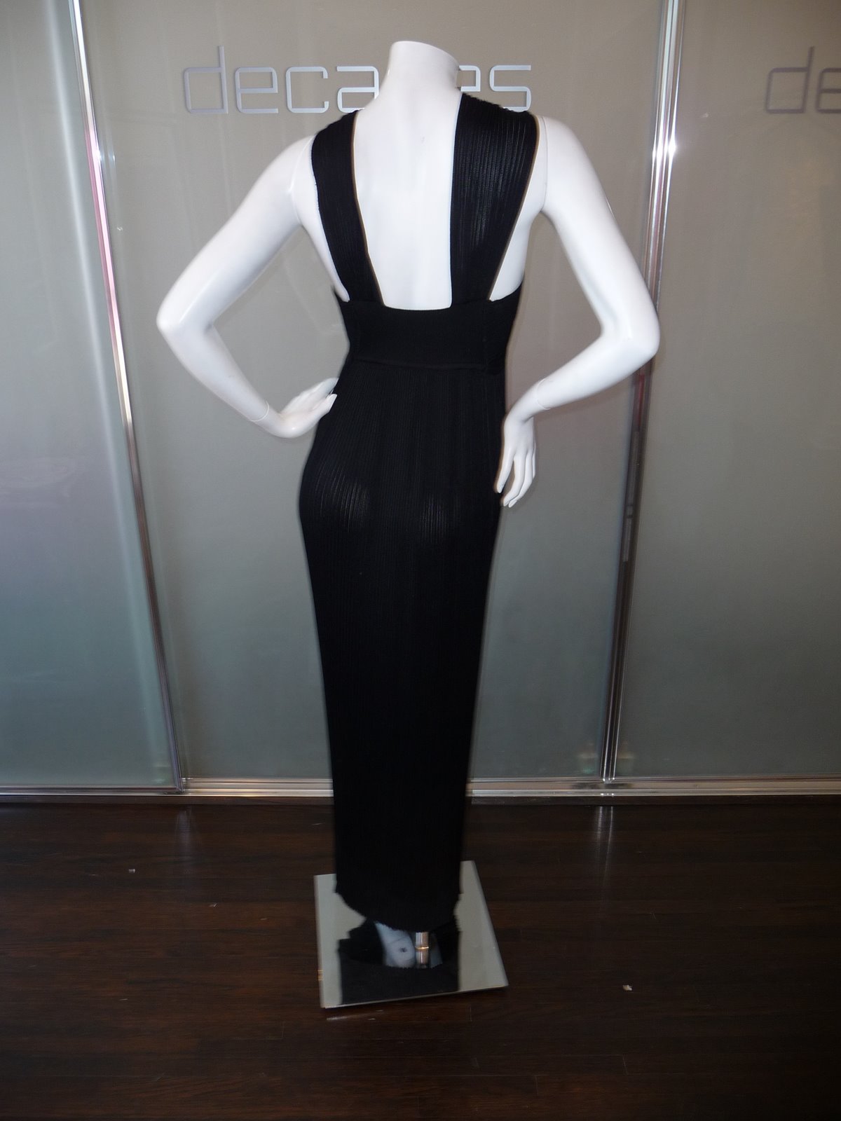 [THIERRY+MUGLER+BLACK+VISCOSE+KNIT+HALTER+DRESS+WITH+LUCITE+RING+MARKED+SIZE+L+C+EARLY+1990S.JPG+(2).JPG]