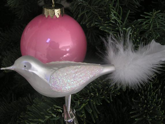[White+Bird+Ornament+2.JPG]