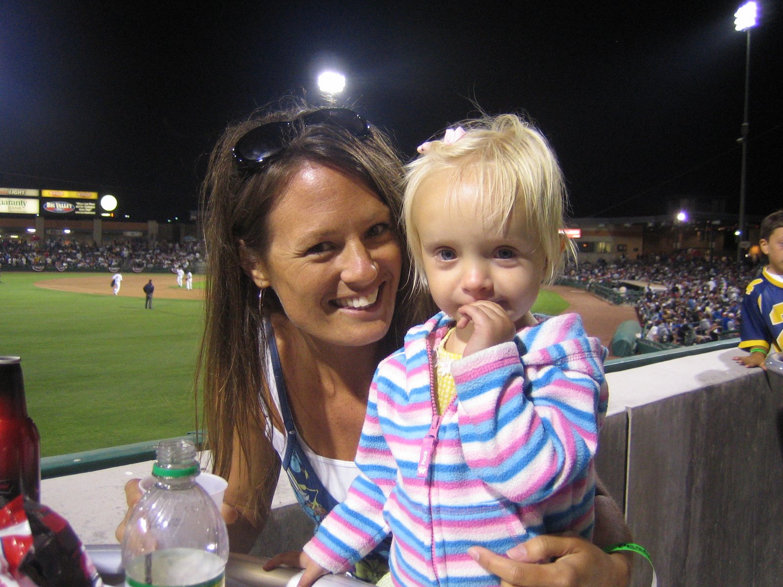 [avery+and+mommy+at+baseball+game.jpg]