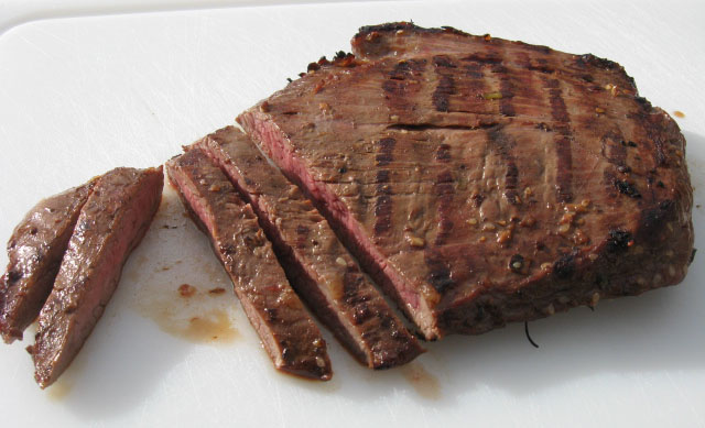 [flank+steak+sliced.jpg]